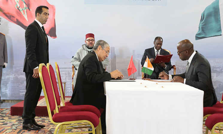 Le Président Alassane OUATTARA et le Roi du Maroc ont eu un entretien, puis ont présidé une cérémonie de signature d’Accords bilatéraux.