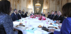 Entretien du Président, SEM Alassane OUATTARA, avec son homologue français, SEM François HOLLANDE, au Palais de l’Elysée à Paris