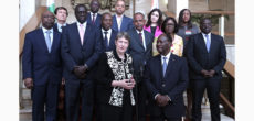 Entretien du Président de la République, S.E.M. Alassane OUATTARA, avec l’Administrateur du PNUD, Mme Hélène CLARK