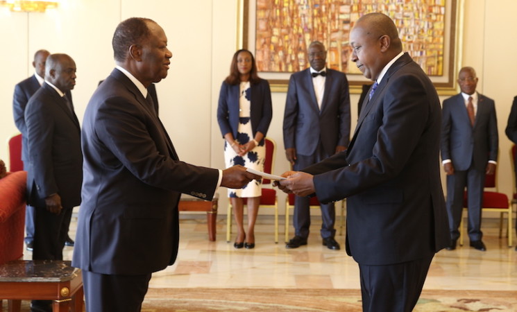 Le Chef de l’Etat a reçu les Lettres de créance de quatre nouveaux Ambassadeurs accrédités en Côte d’Ivoire