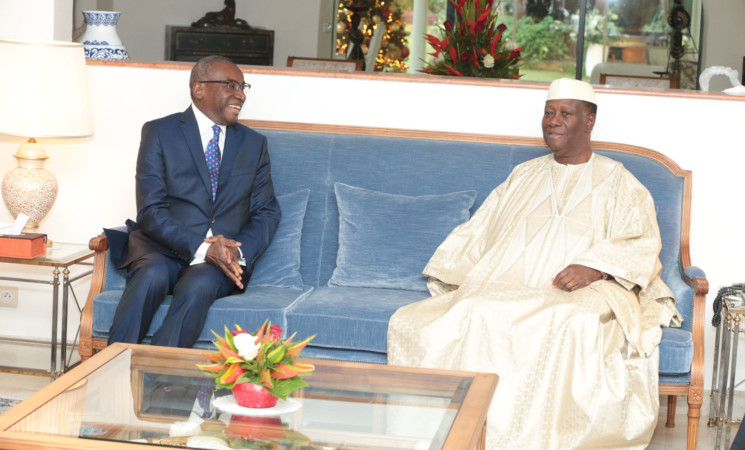 Le Chef de l’Etat a eu un entretien avec le Ministre sénégalais des Affaires Etrangères et des Sénégalais de l’Extérieur