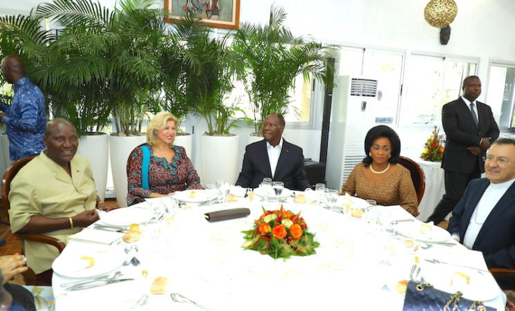 Le Chef de l’Etat a pris part au déjeuner de l’Amitié offert par le Vice – Président de la République, à Grand-Bassam