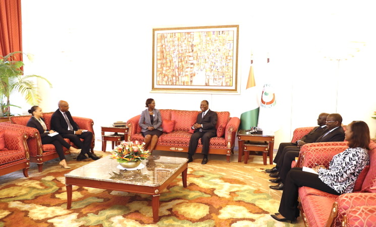 Le Chef de l’Etat a eu un entretien avec la Ministre rwandaise des Affaires Etrangères, de la Coopération et de la Communauté de l’Afrique de l’Est