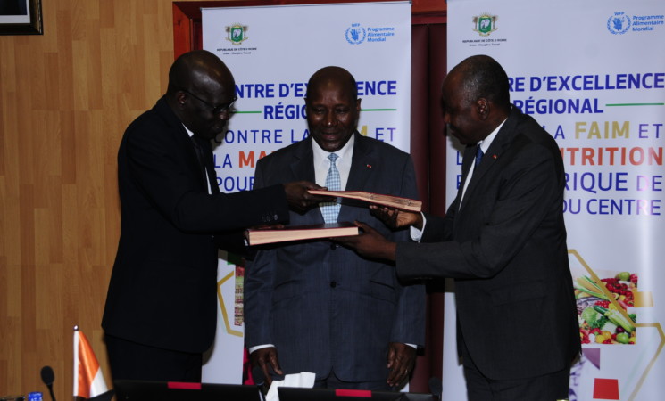 Le vice-Président de la République a présidé la cérémonie de signature du MoU portant création du Centre d’Excellence régional contre la Faim