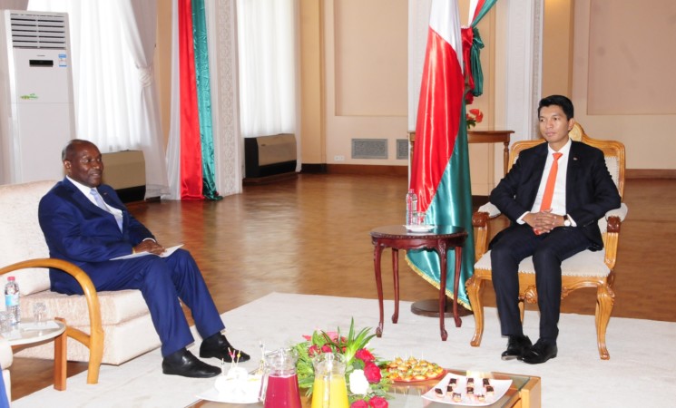 Le vice-Président de la République reçu en audience à Antananarivo par le Président malgache, Andry RAJOELINA