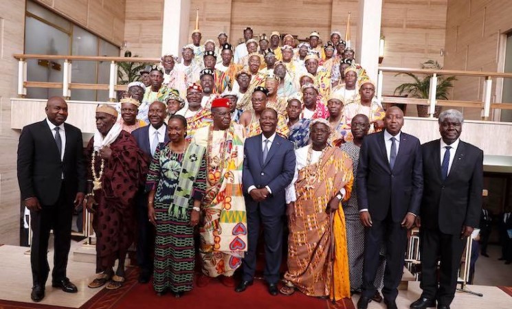Le Chef de l’Etat a échangé avec les Chefs Traditionnels du District Autonome d’Abidjan, des Régions des Grands Ponts et du Sud Comoé