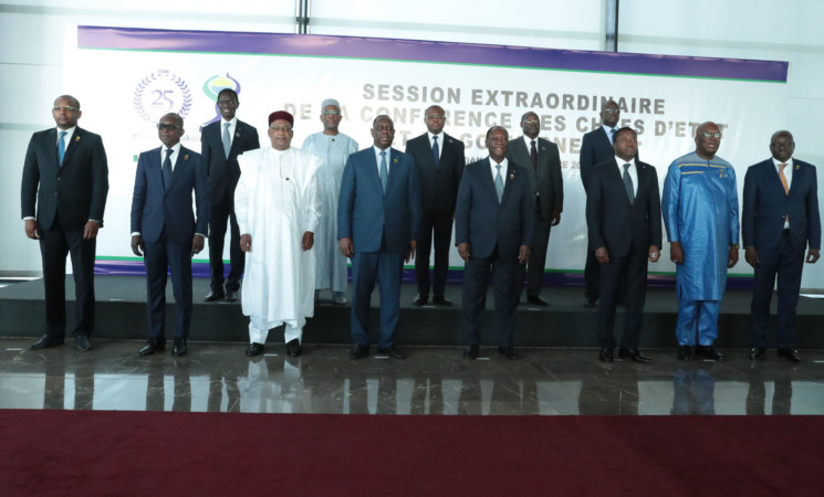 Le Chef de l’Etat a présidé le 22e Sommet extraordinaire de l’UEMOA, à Dakar.