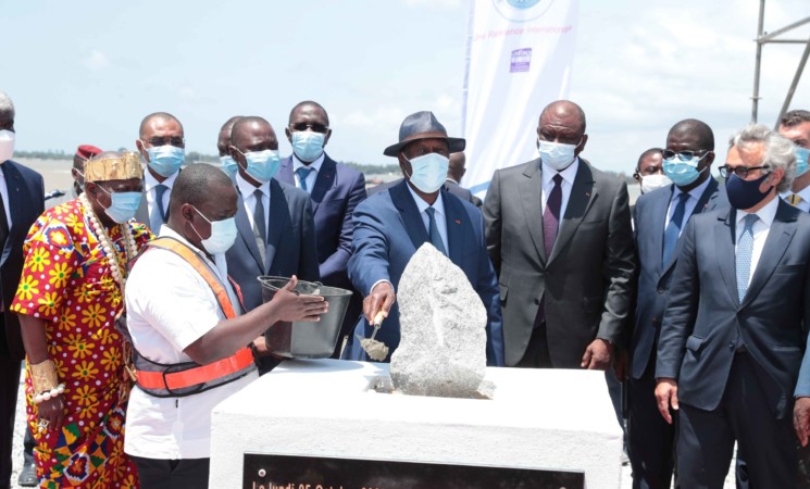Le Chef de l’Etat a procédé à la pose de la 1ère pierre du 2e terminal à conteneurs du Port Autonome d’Abidjan
