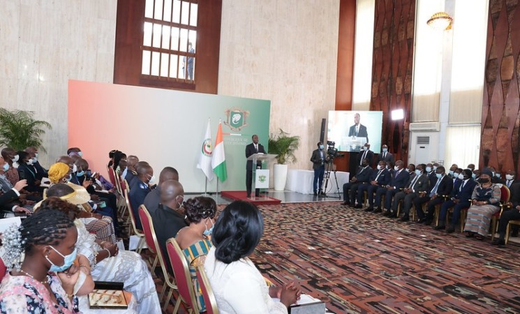 DISCOURS DE S.E.M. ALASSANE OUATTARA LORS DE LA CELEBRATION DE LA JOURNÉE NATIONALE DE L’EXCELLENCE