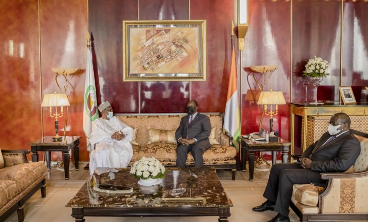 Le Chef de l’Etat a eu un entretien avec l’Ambassadeur du Niger en Côte d’Ivoire