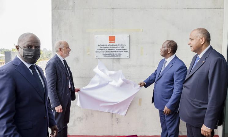 Le Chef de l’Etat a pris part à la cérémonie d’inauguration du nouveau Siège social de ‘’Orange Côte d’Ivoire’’.