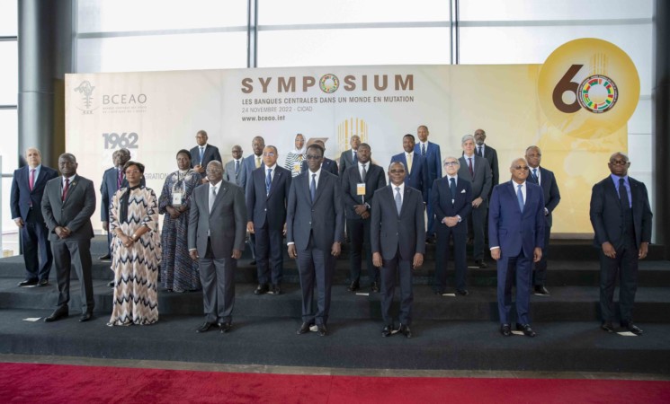 Le Vice-Président de la République a pris part à la cérémonie solennelle d’ouverture du symposium du soixantième anniversaire de la BCEAO à Dakar