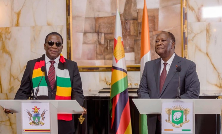 Le Chef de l’Etat a eu un entretien avec le Président du Zimbabwe