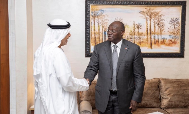 Le Vice-Président de la République a échangé avec le Président du Groupe AMEA Power, à Abu Dhabi