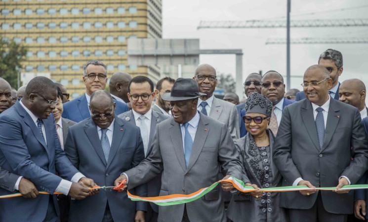 Le Chef de l’État a inauguré le pont reliant les communes de Cocody et du Plateau